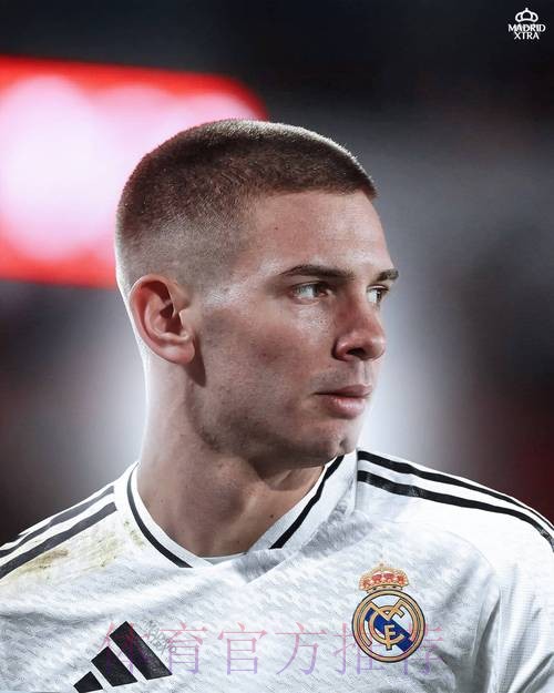 罗马诺:皇马青训敲定19岁波多黎各小将的交易 罗马诺:皇马青训敲定19岁波多黎各小将的交易